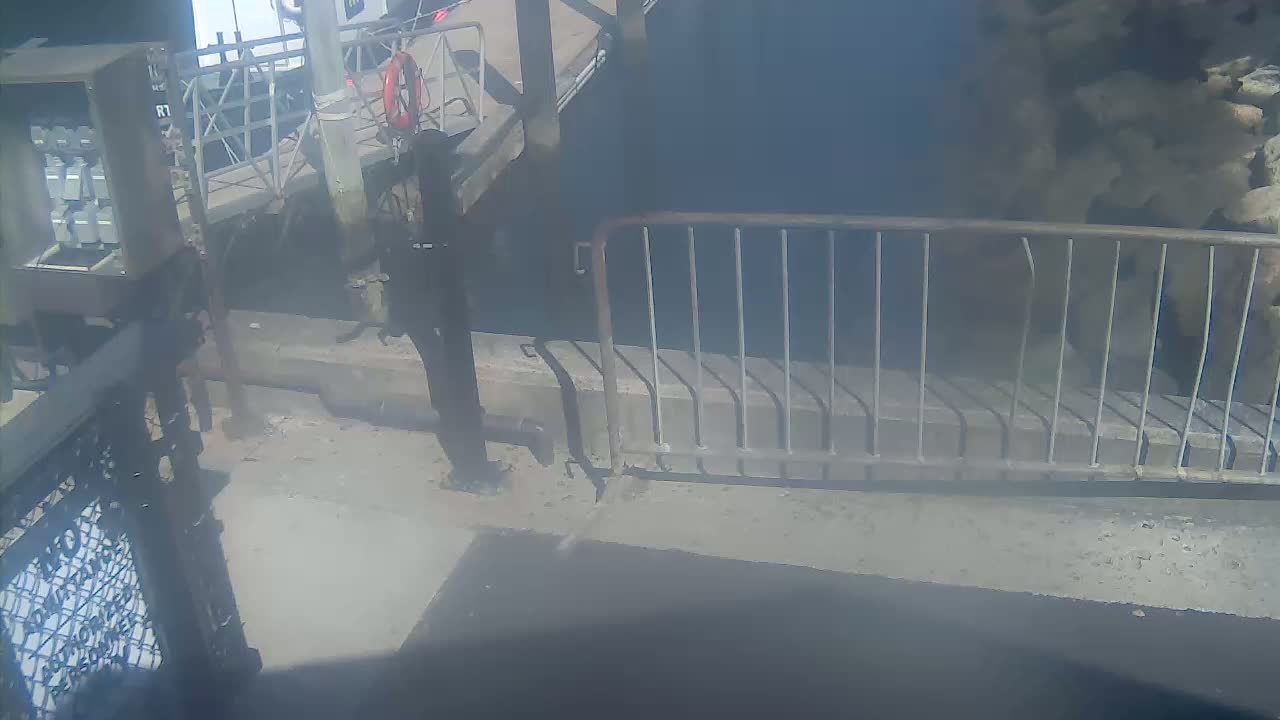 Bourne, Massachusetts Maritime Academy Pier Live Cam - Bourne, Barnstable, Massachusetts, USA
