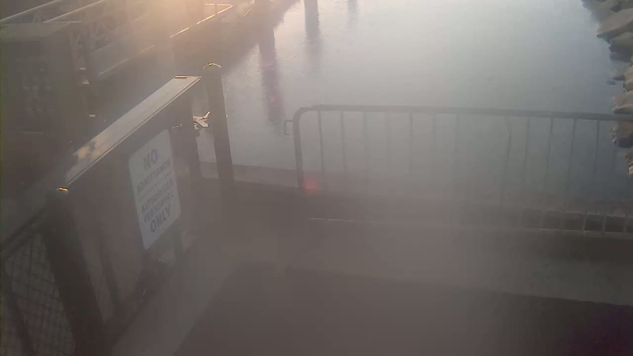 Bourne, Massachusetts Maritime Academy Pier Live Cam - Bourne, Barnstable, Massachusetts, USA
