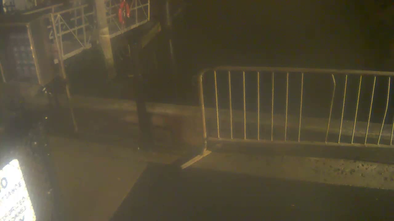 Bourne, Massachusetts Maritime Academy Pier Live Cam - Bourne, Barnstable, Massachusetts, USA