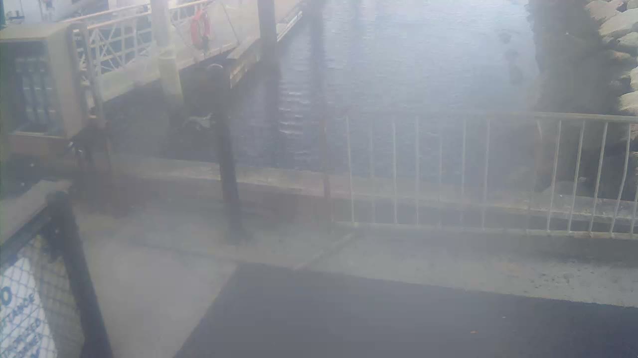 Bourne, Massachusetts Maritime Academy Pier Live Cam - Bourne, Barnstable, Massachusetts, USA