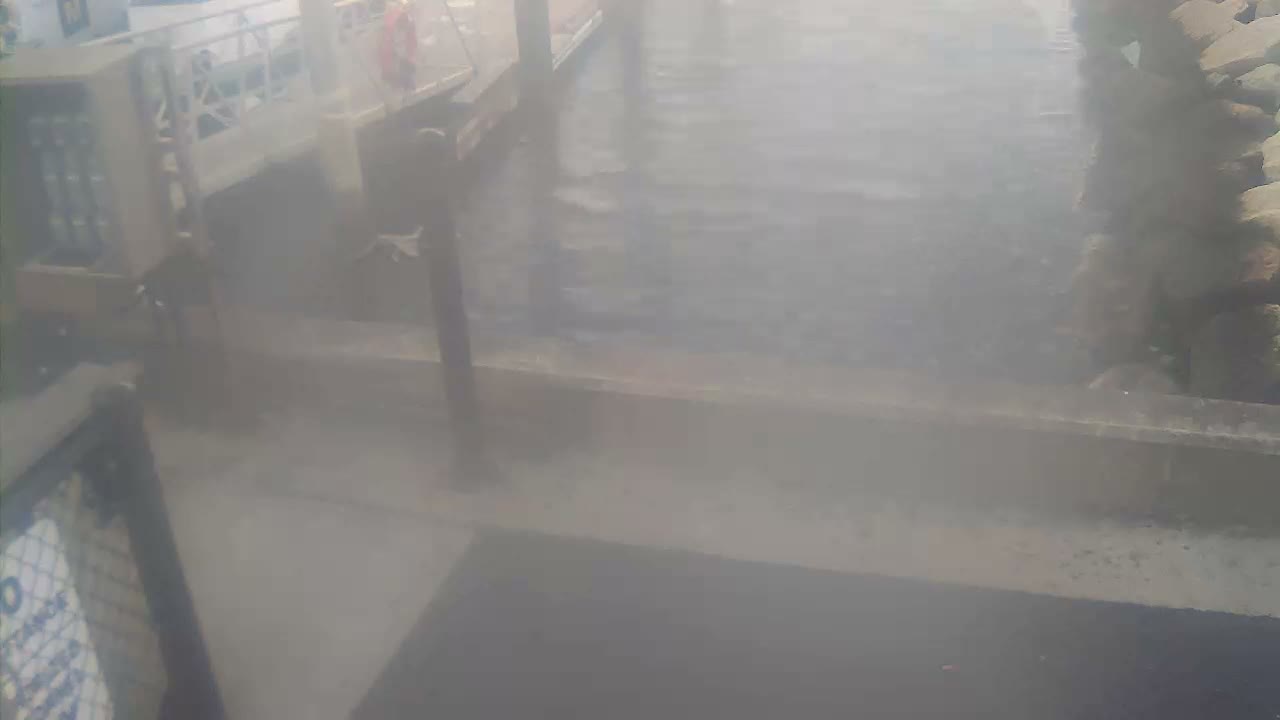Bourne, Massachusetts Maritime Academy Pier Live Cam - Bourne, Barnstable, Massachusetts, USA
