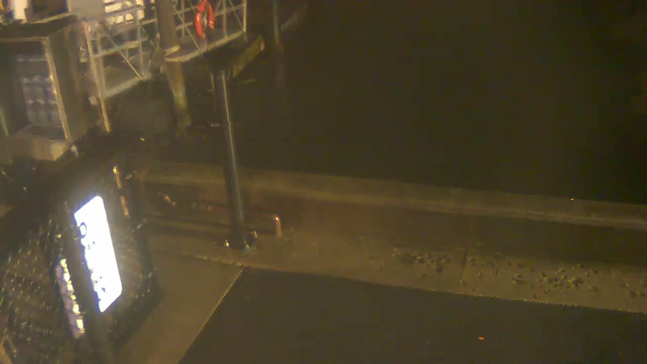 Bourne, Massachusetts Maritime Academy Pier Live Cam - Bourne, Barnstable, Massachusetts, USA