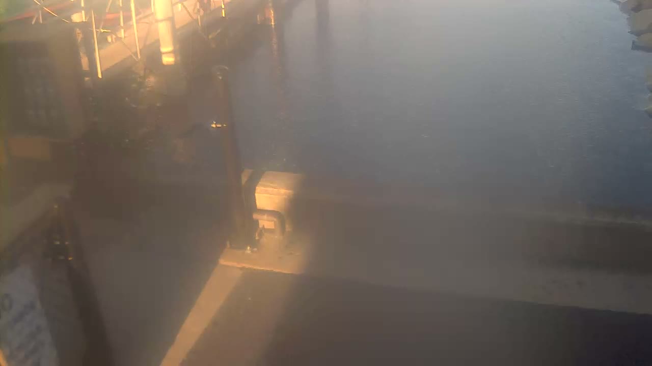 Bourne, Massachusetts Maritime Academy Pier Live Cam - Bourne, Barnstable, Massachusetts, USA