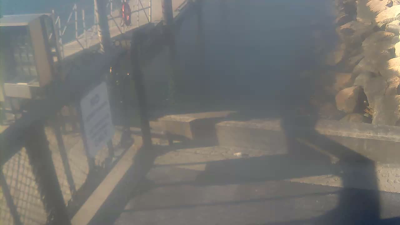 Bourne, Massachusetts Maritime Academy Pier Live Cam - Bourne, Barnstable, Massachusetts, USA