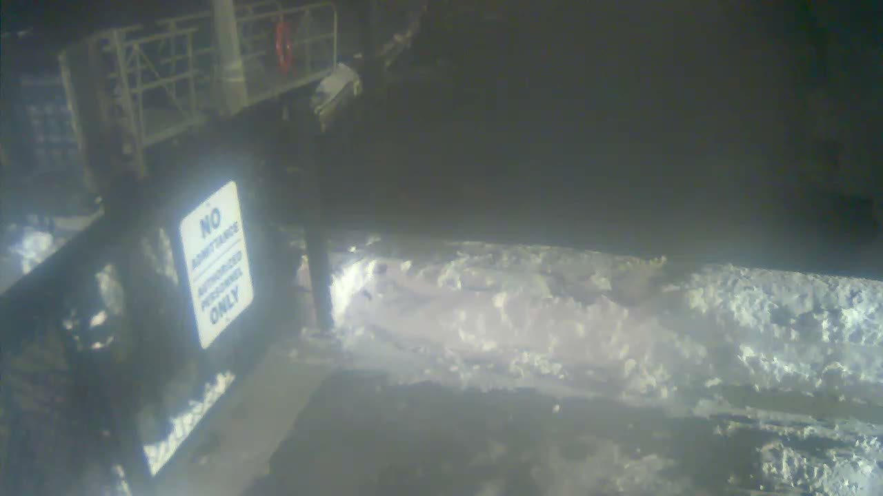 Bourne, Massachusetts Maritime Academy Pier Live Cam - Bourne, Barnstable, Massachusetts, USA