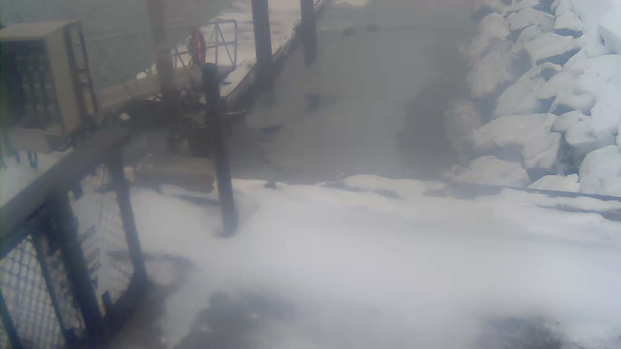 Bourne, Massachusetts Maritime Academy Pier Live Cam - Bourne, Barnstable, Massachusetts, USA