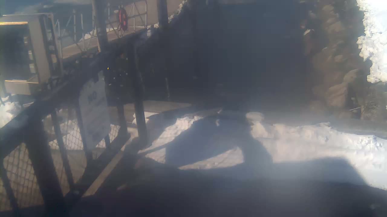 Bourne, Massachusetts Maritime Academy Pier Live Cam - Bourne, Barnstable, Massachusetts, USA