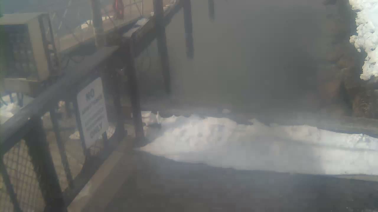 Bourne, Massachusetts Maritime Academy Pier Live Cam - Bourne, Barnstable, Massachusetts, USA