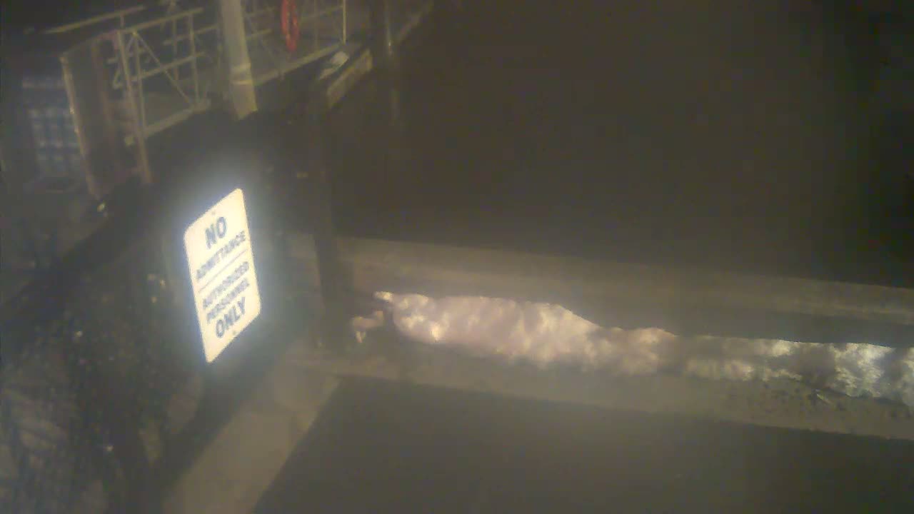 Bourne, Massachusetts Maritime Academy Pier Live Cam - Bourne, Barnstable, Massachusetts, USA