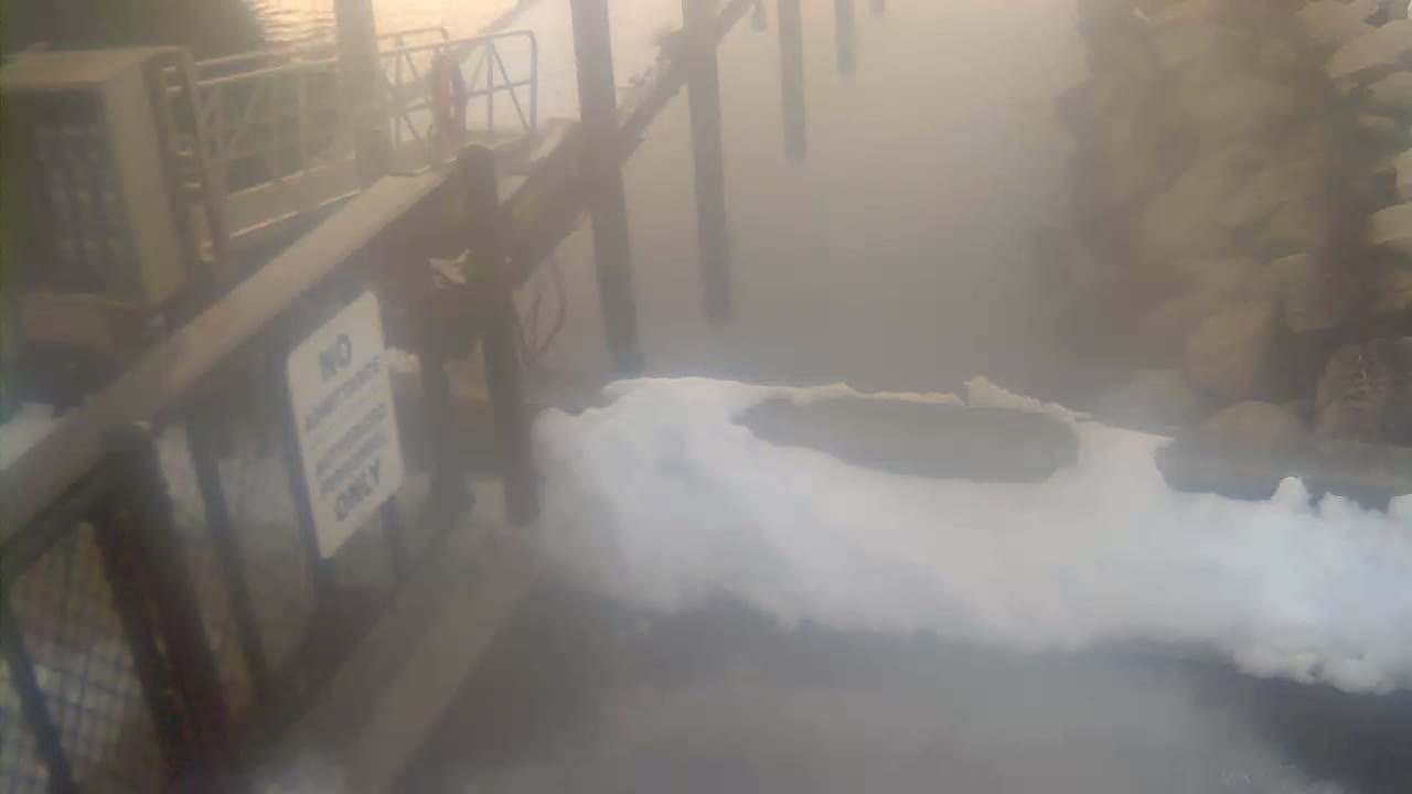 Bourne, Massachusetts Maritime Academy Pier Live Cam - Bourne, Barnstable, Massachusetts, USA