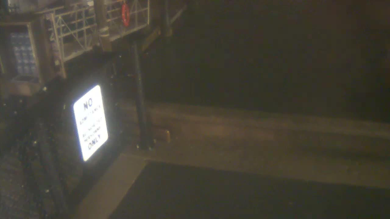Bourne, Massachusetts Maritime Academy Pier Live Cam - Bourne, Barnstable, Massachusetts, USA