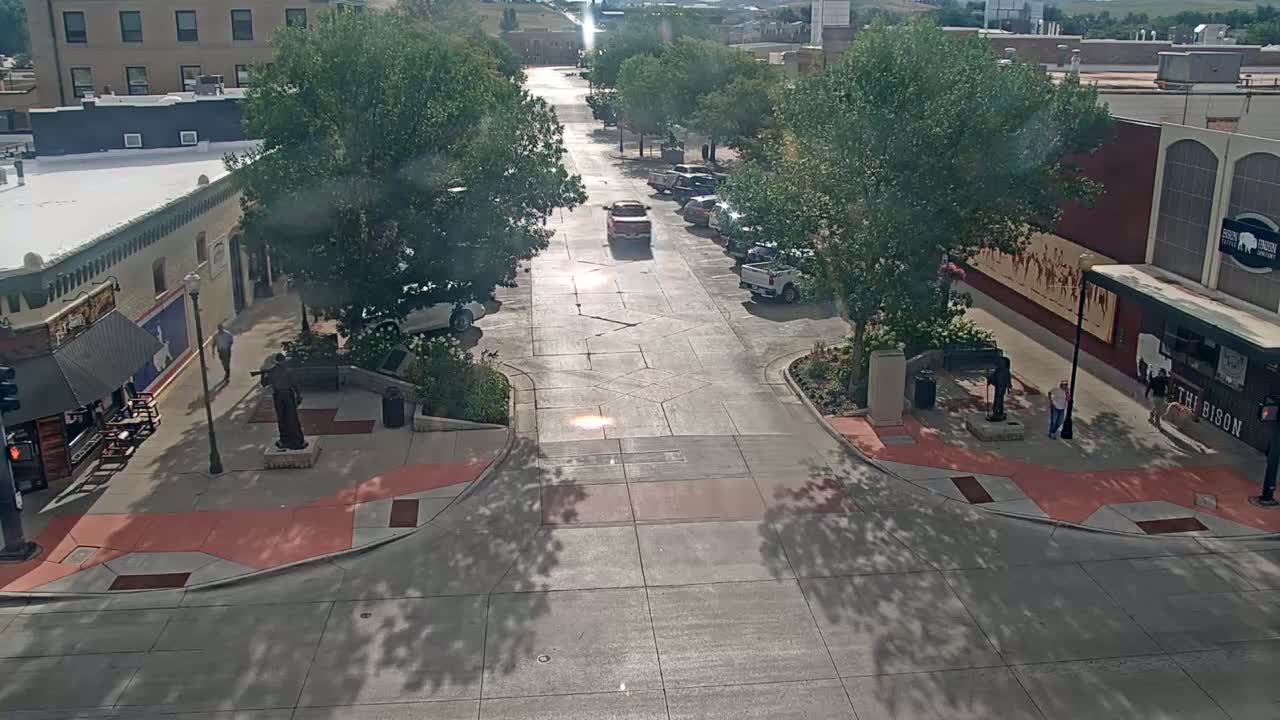Sheridan, Grinnell Plaza & East Grinnell Street  Live Cam - Sheridan, Sheridan County, Wyoming, USA