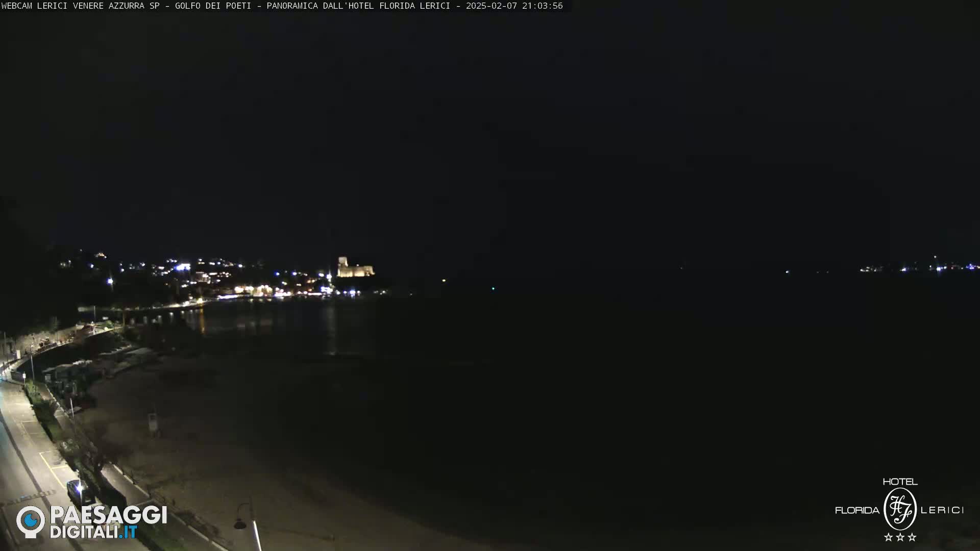  Lerici Venere Azzurra Beach Live Cam - La Spezia, Liguria, Italy