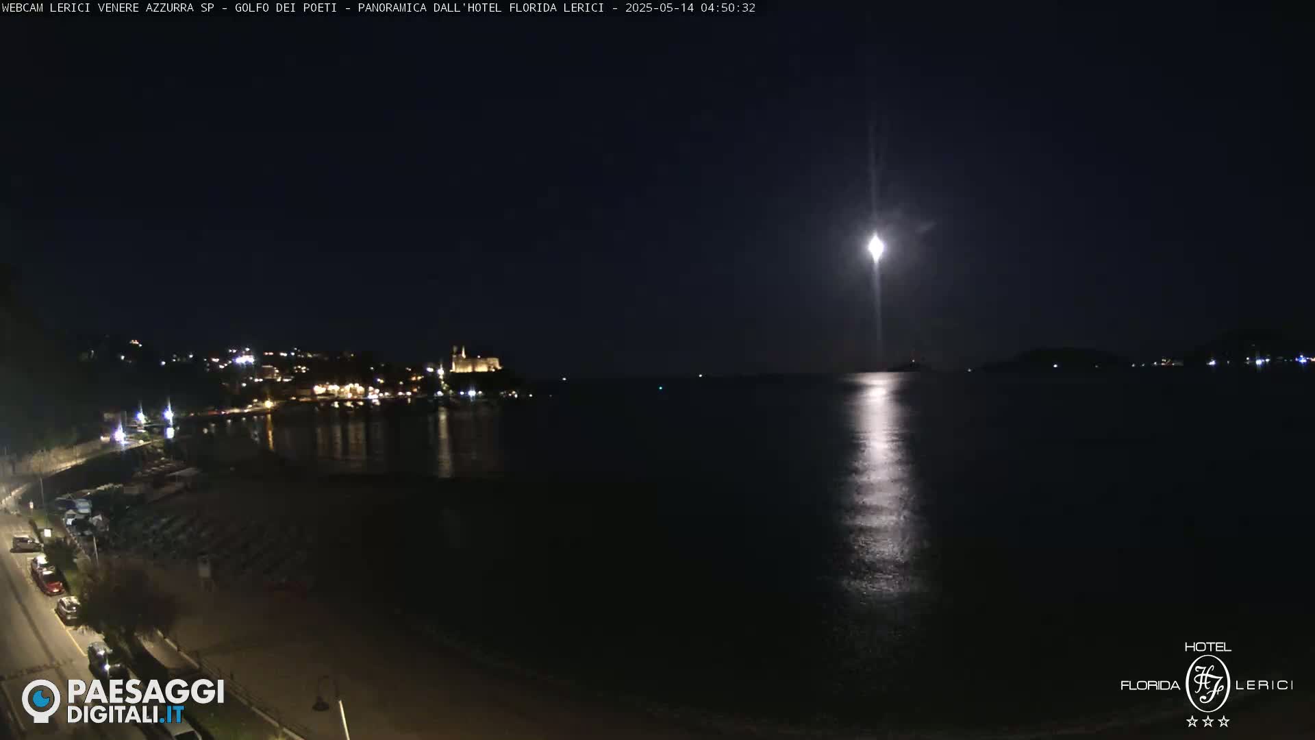  Lerici Venere Azzurra Beach Live Cam - La Spezia, Liguria, Italy