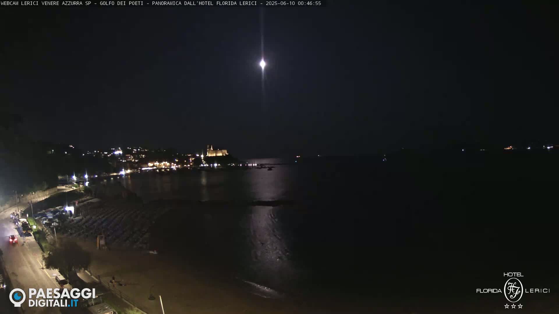  Lerici Venere Azzurra Beach Live Cam - La Spezia, Liguria, Italy