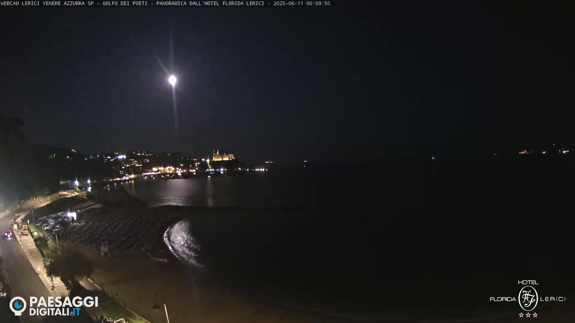  Lerici Venere Azzurra Beach Live Cam - La Spezia, Liguria, Italy