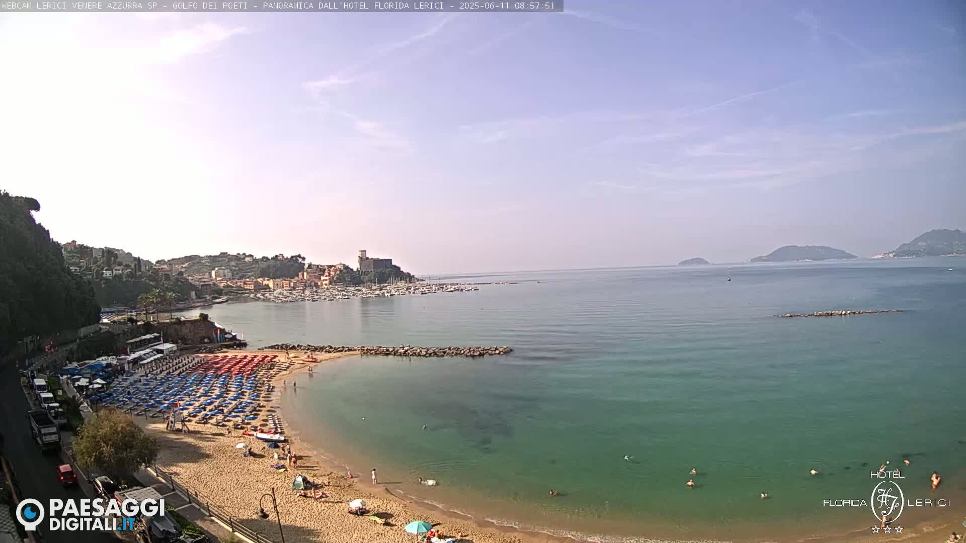  Lerici Venere Azzurra Beach Live Cam - La Spezia, Liguria, Italy