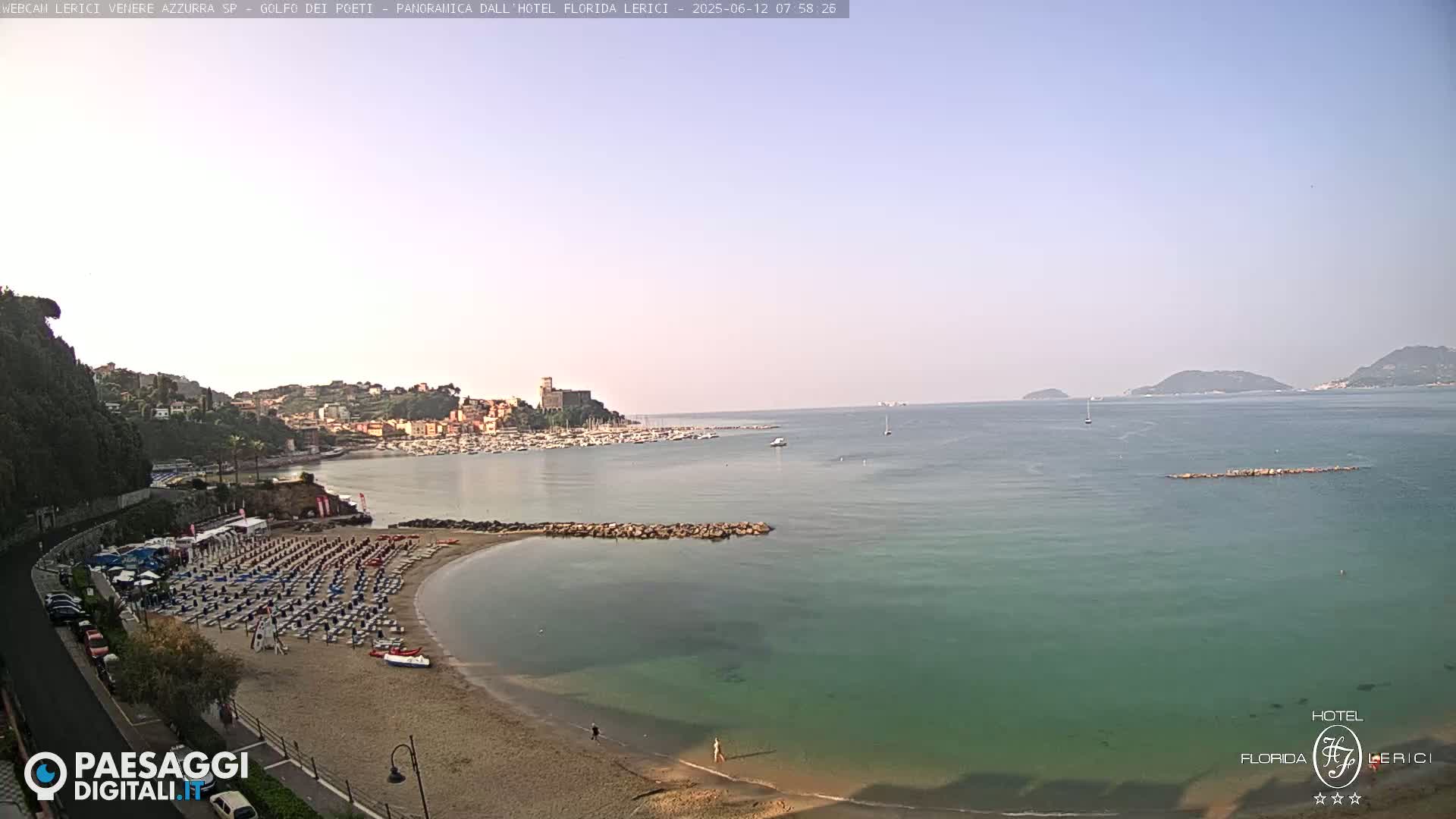  Lerici Venere Azzurra Beach Live Cam - La Spezia, Liguria, Italy