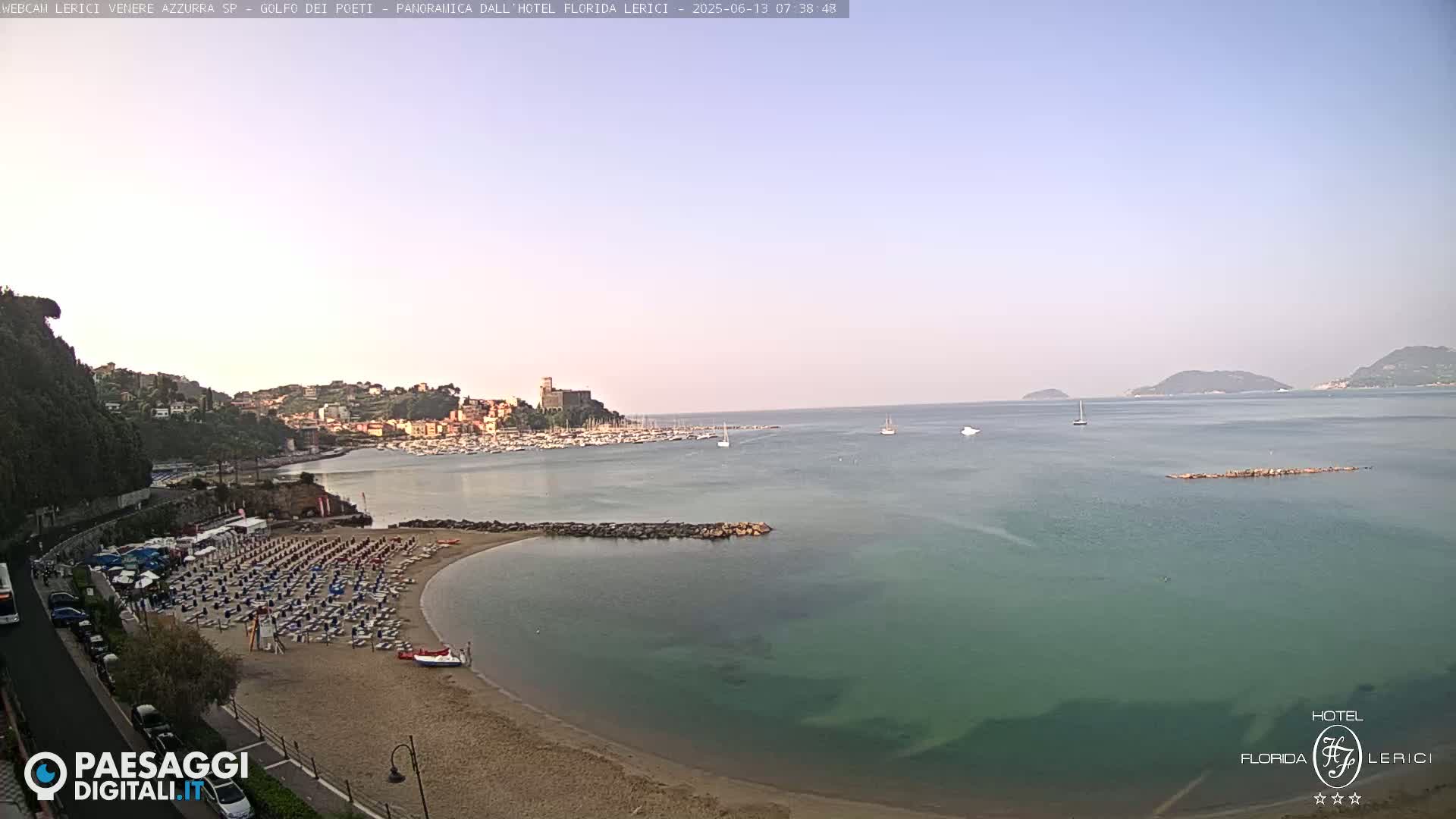  Lerici Venere Azzurra Beach Live Cam - La Spezia, Liguria, Italy