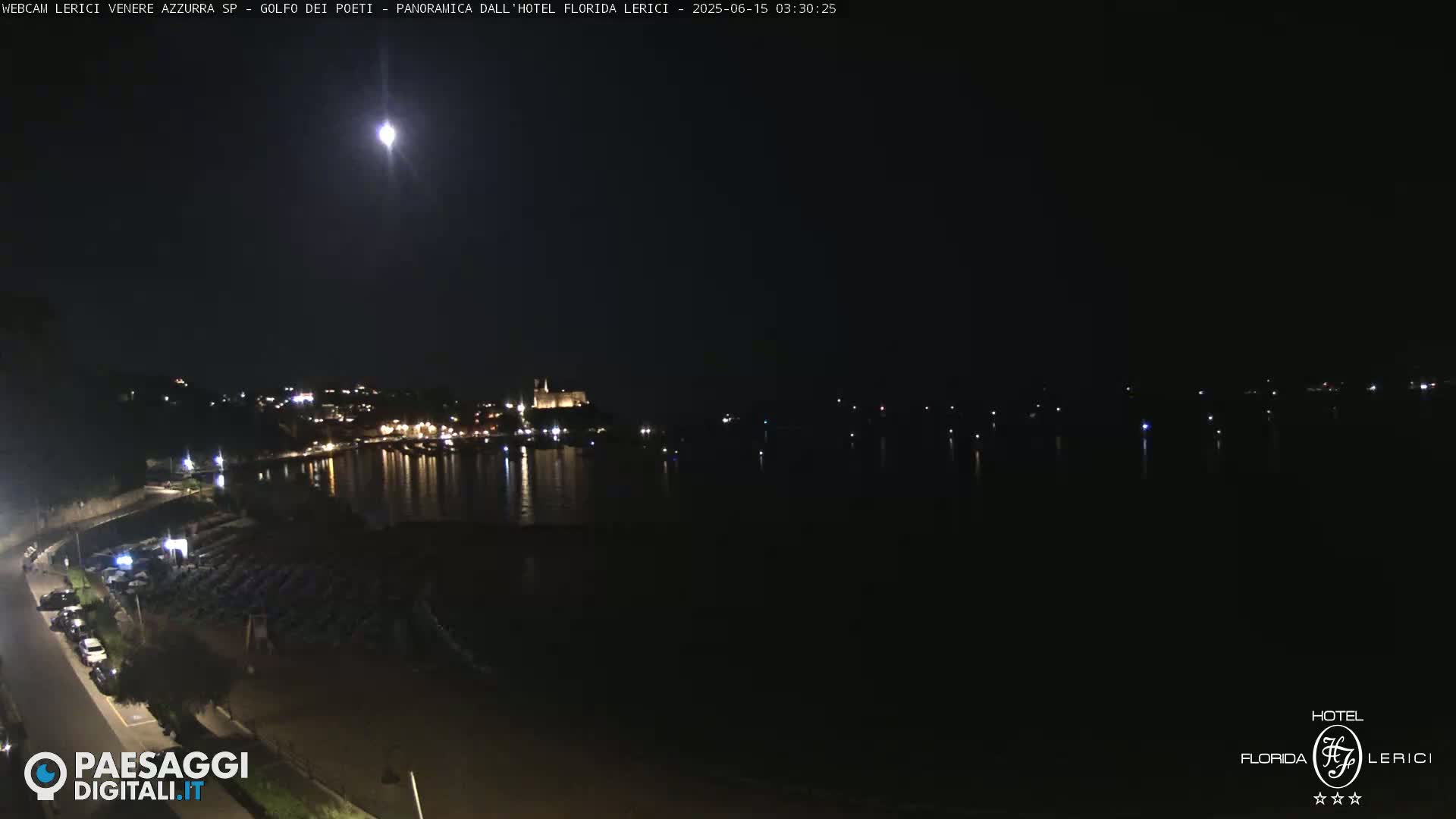  Lerici Venere Azzurra Beach Live Cam - La Spezia, Liguria, Italy