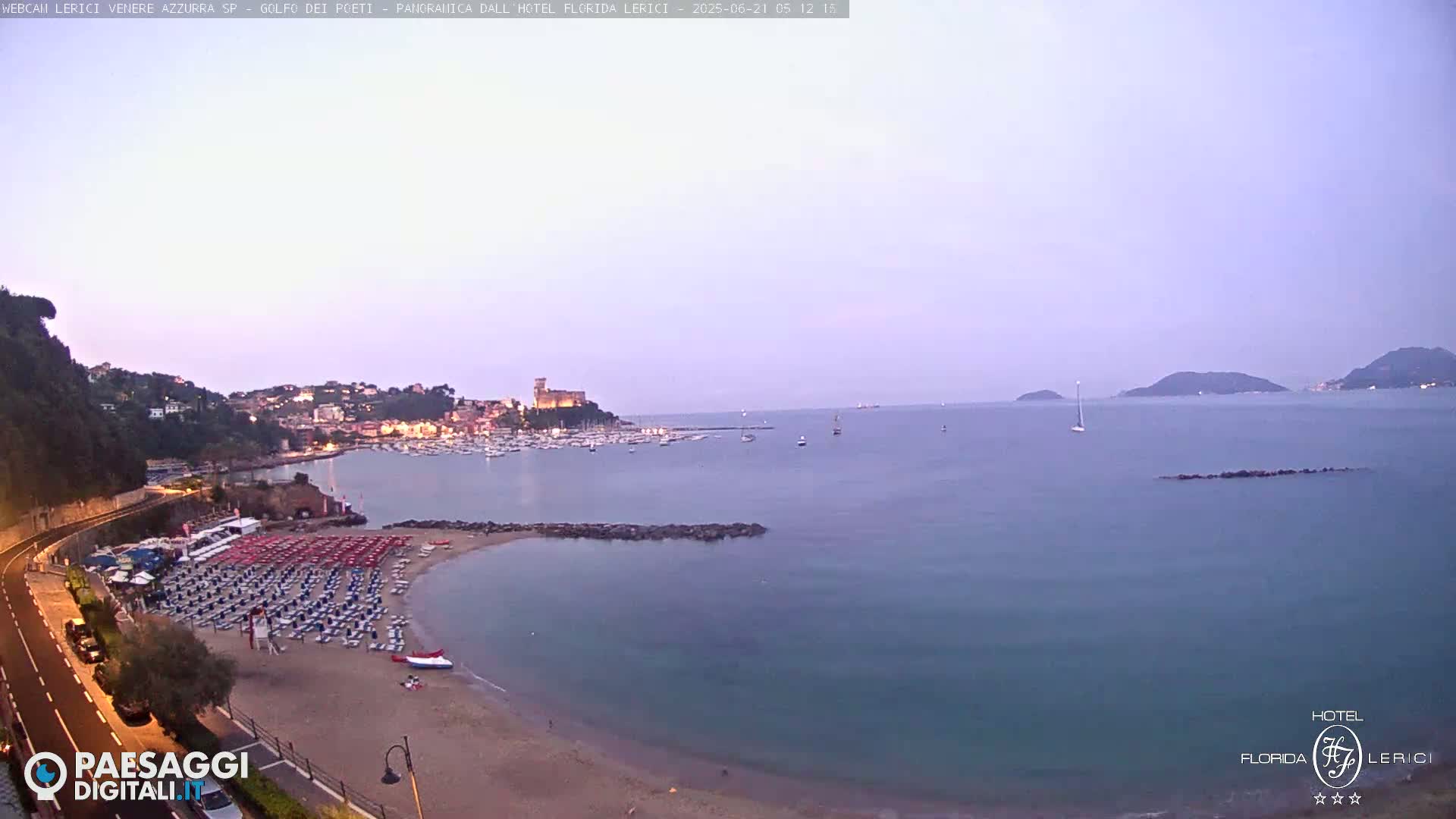  Lerici Venere Azzurra Beach Live Cam - La Spezia, Liguria, Italy