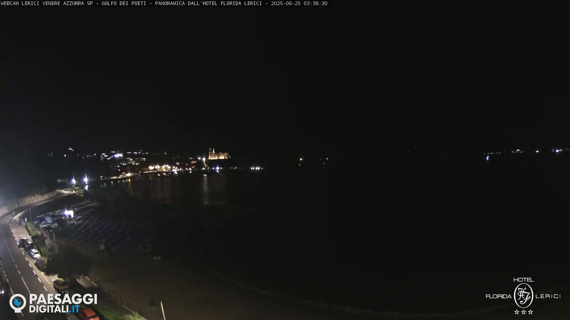  Lerici Venere Azzurra Beach Live Cam - La Spezia, Liguria, Italy