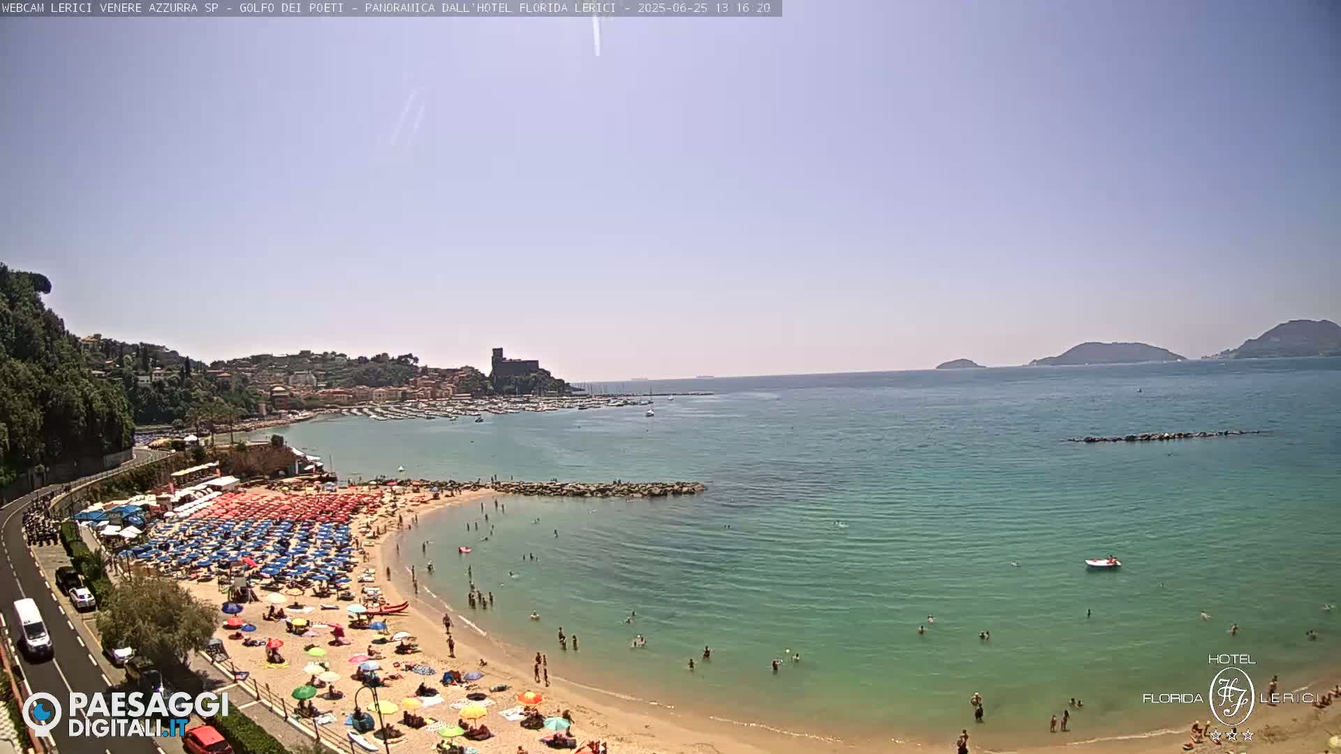  Lerici Venere Azzurra Beach Live Cam - La Spezia, Liguria, Italy