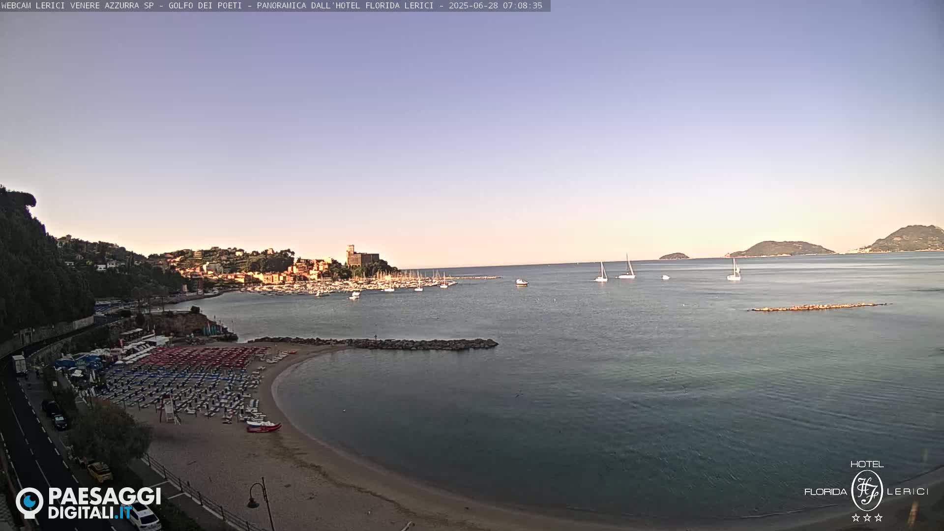  Lerici Venere Azzurra Beach Live Cam - La Spezia, Liguria, Italy