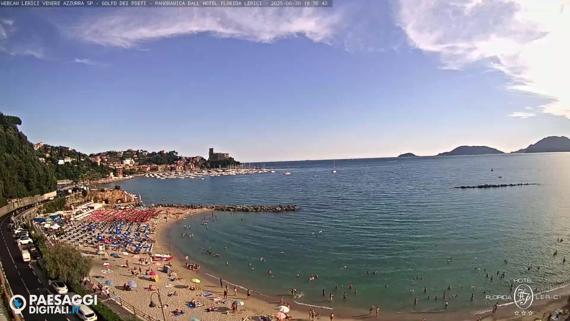  Lerici Venere Azzurra Beach Live Cam - La Spezia, Liguria, Italy