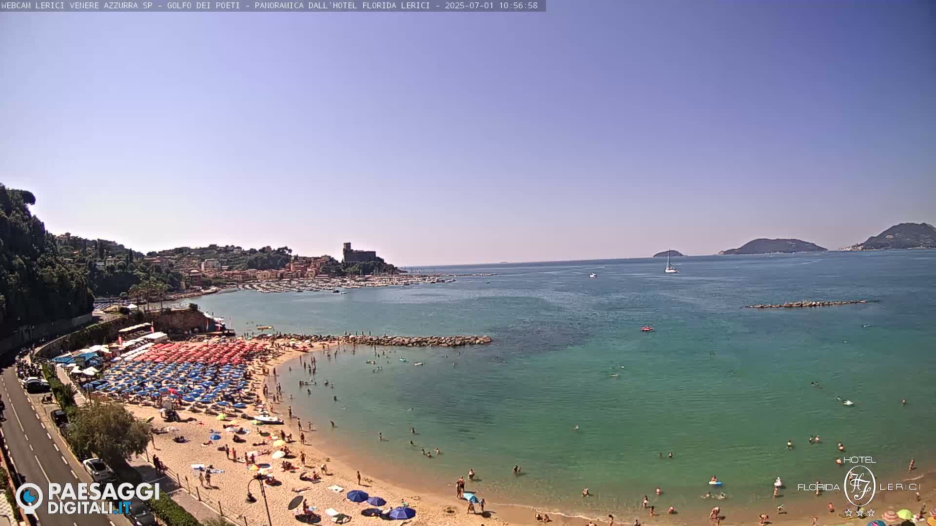 Lerici Venere Azzurra Beach Live Cam - La Spezia, Liguria, Italy