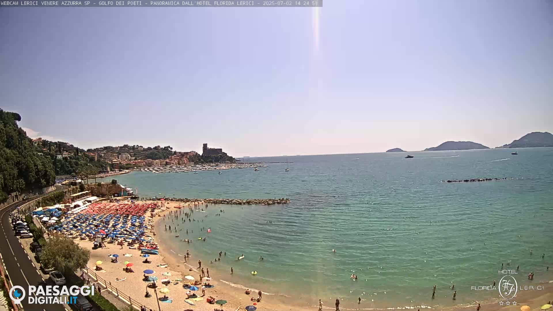  Lerici Venere Azzurra Beach Live Cam - La Spezia, Liguria, Italy