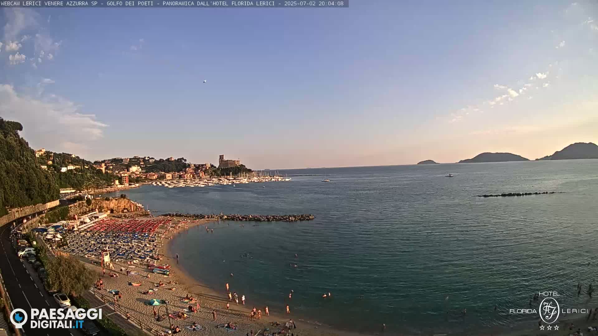  Lerici Venere Azzurra Beach Live Cam - La Spezia, Liguria, Italy