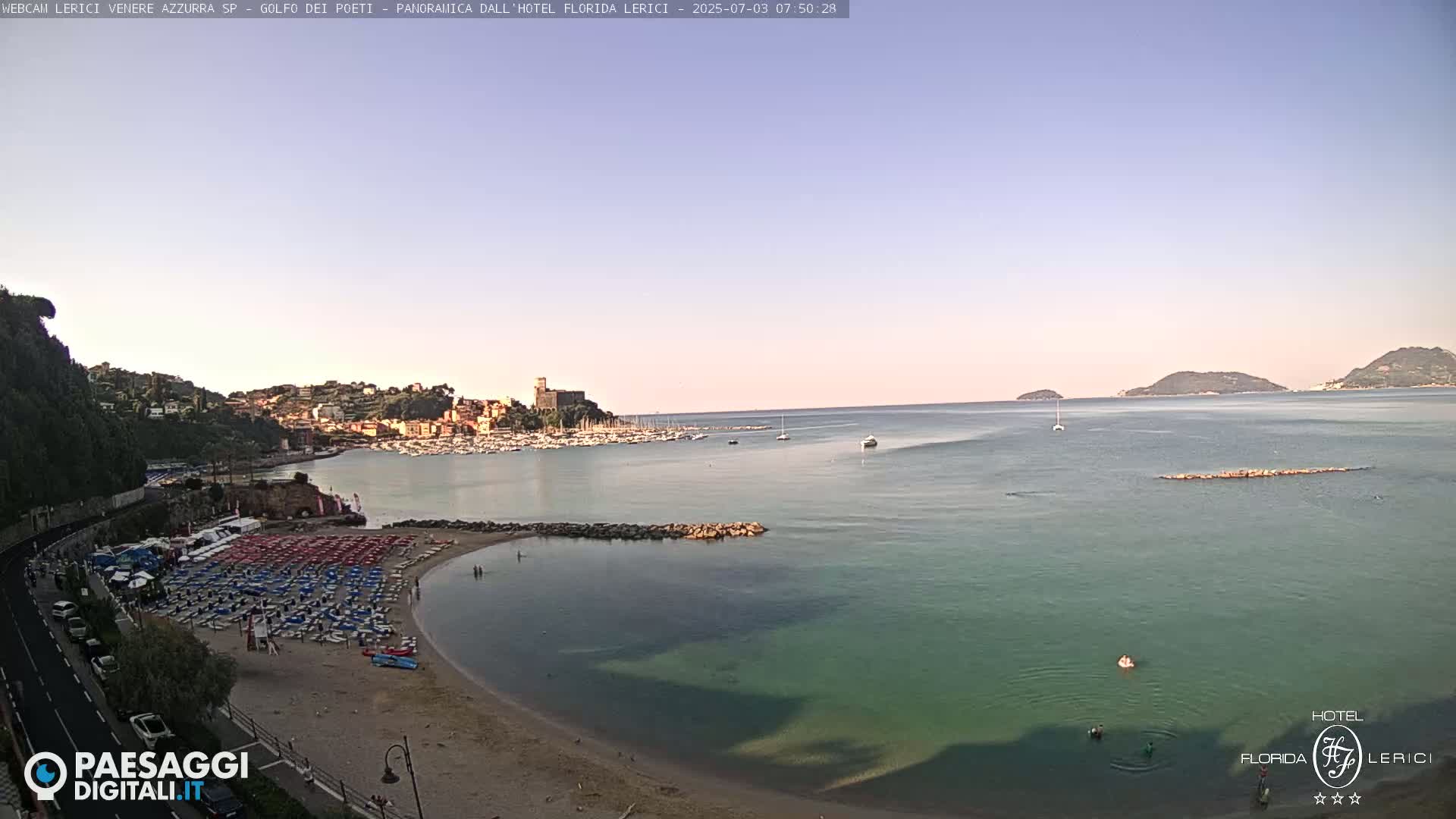  Lerici Venere Azzurra Beach Live Cam - La Spezia, Liguria, Italy
