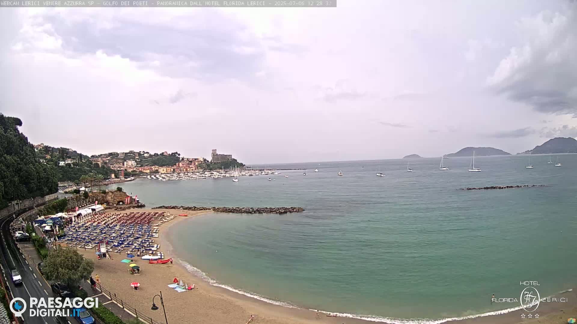  Lerici Venere Azzurra Beach Live Cam - La Spezia, Liguria, Italy