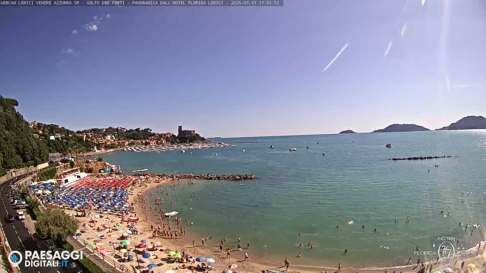  Lerici Venere Azzurra Beach Live Cam - La Spezia, Liguria, Italy