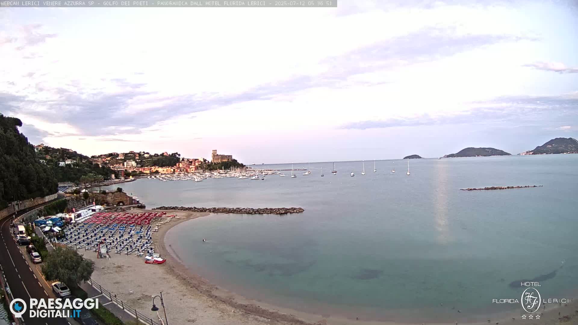  Lerici Venere Azzurra Beach Live Cam - La Spezia, Liguria, Italy