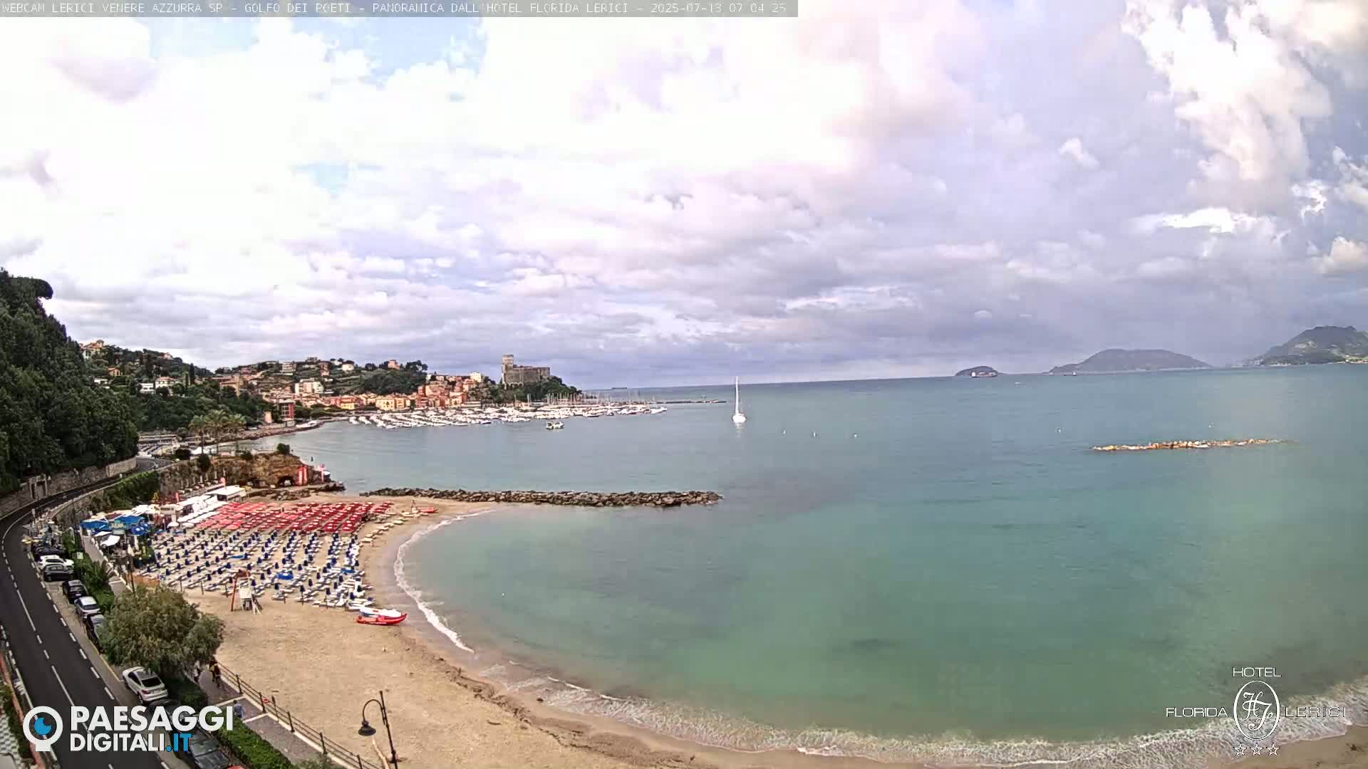  Lerici Venere Azzurra Beach Live Cam - La Spezia, Liguria, Italy