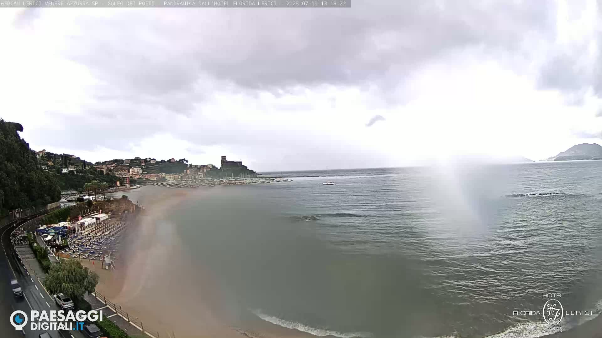  Lerici Venere Azzurra Beach Live Cam - La Spezia, Liguria, Italy