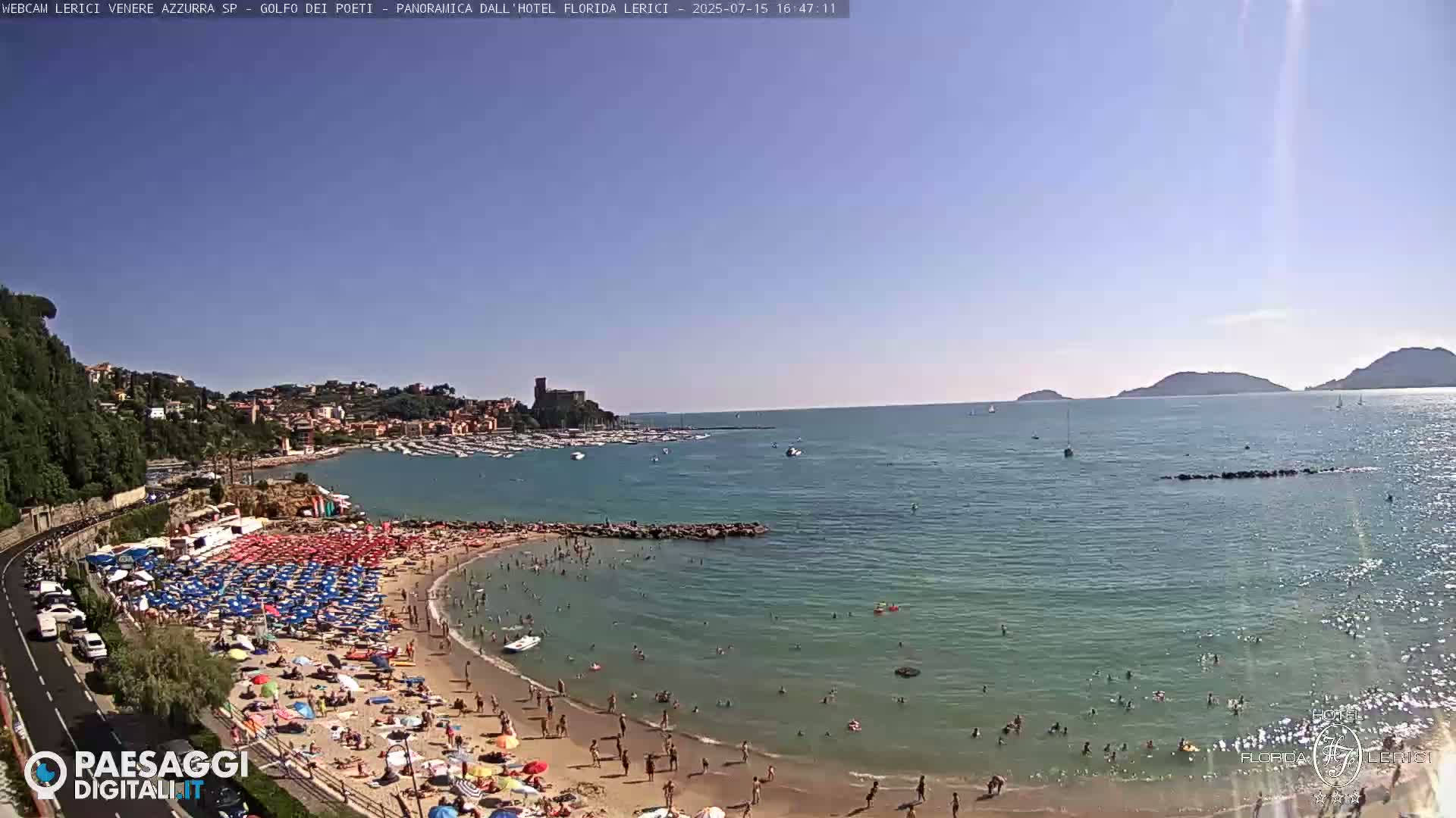  Lerici Venere Azzurra Beach Live Cam - La Spezia, Liguria, Italy