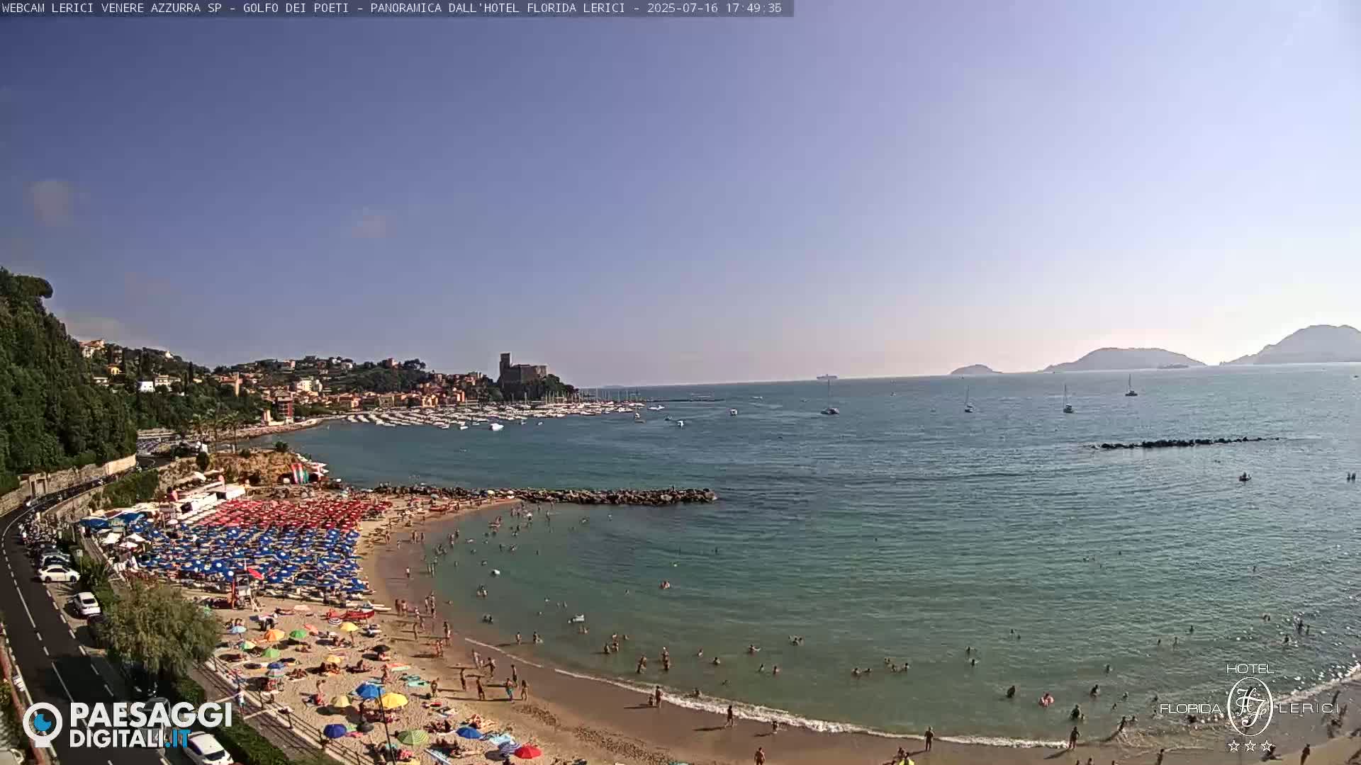  Lerici Venere Azzurra Beach Live Cam - La Spezia, Liguria, Italy
