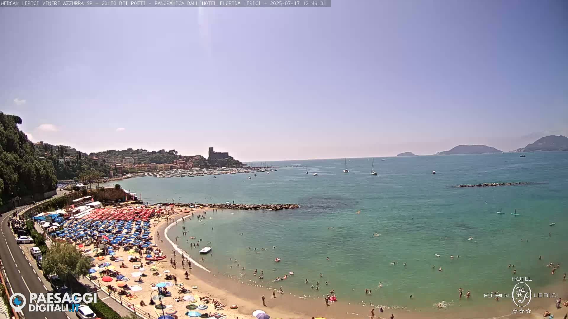 Lerici Venere Azzurra Beach Live Cam - La Spezia, Liguria, Italy