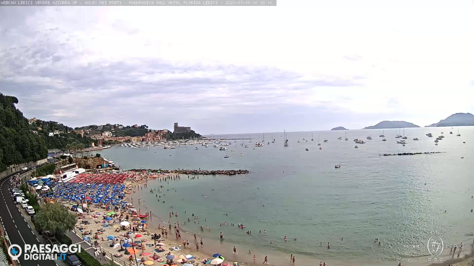  Lerici Venere Azzurra Beach Live Cam - La Spezia, Liguria, Italy