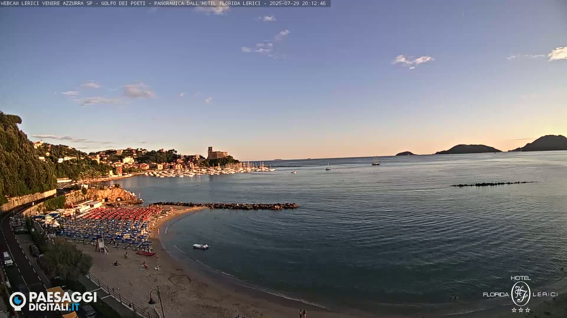  Lerici Venere Azzurra Beach Live Cam - La Spezia, Liguria, Italy