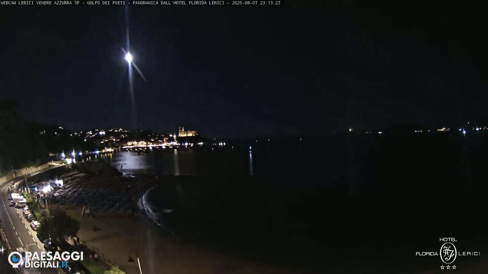  Lerici Venere Azzurra Beach Live Cam - La Spezia, Liguria, Italy