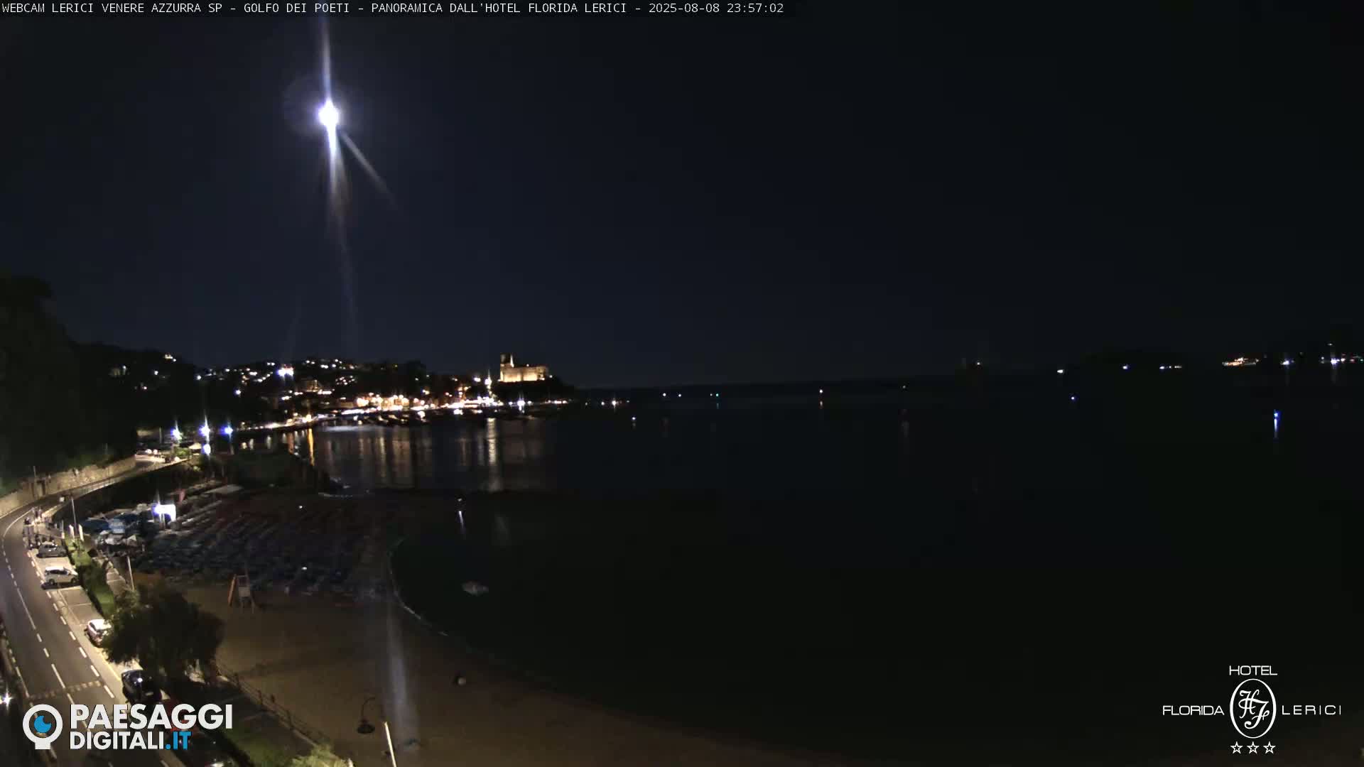  Lerici Venere Azzurra Beach Live Cam - La Spezia, Liguria, Italy