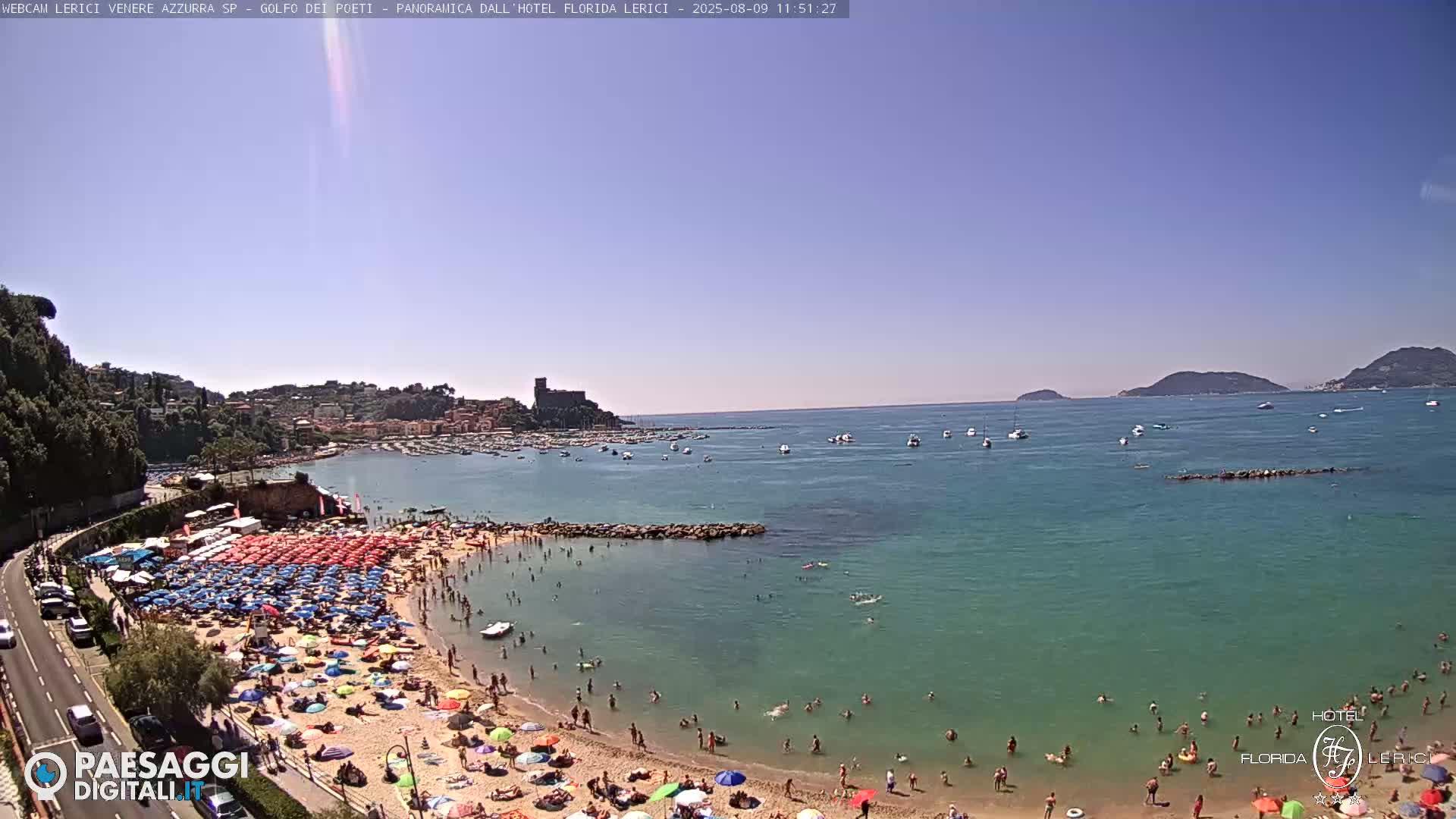  Lerici Venere Azzurra Beach Live Cam - La Spezia, Liguria, Italy
