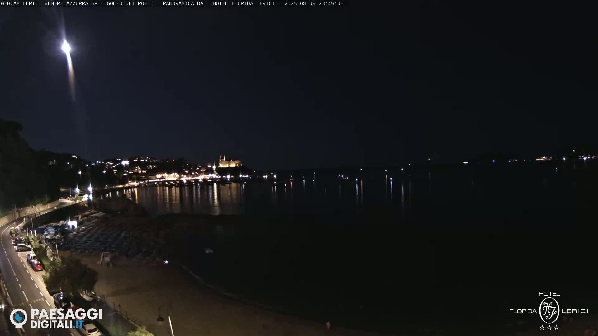  Lerici Venere Azzurra Beach Live Cam - La Spezia, Liguria, Italy