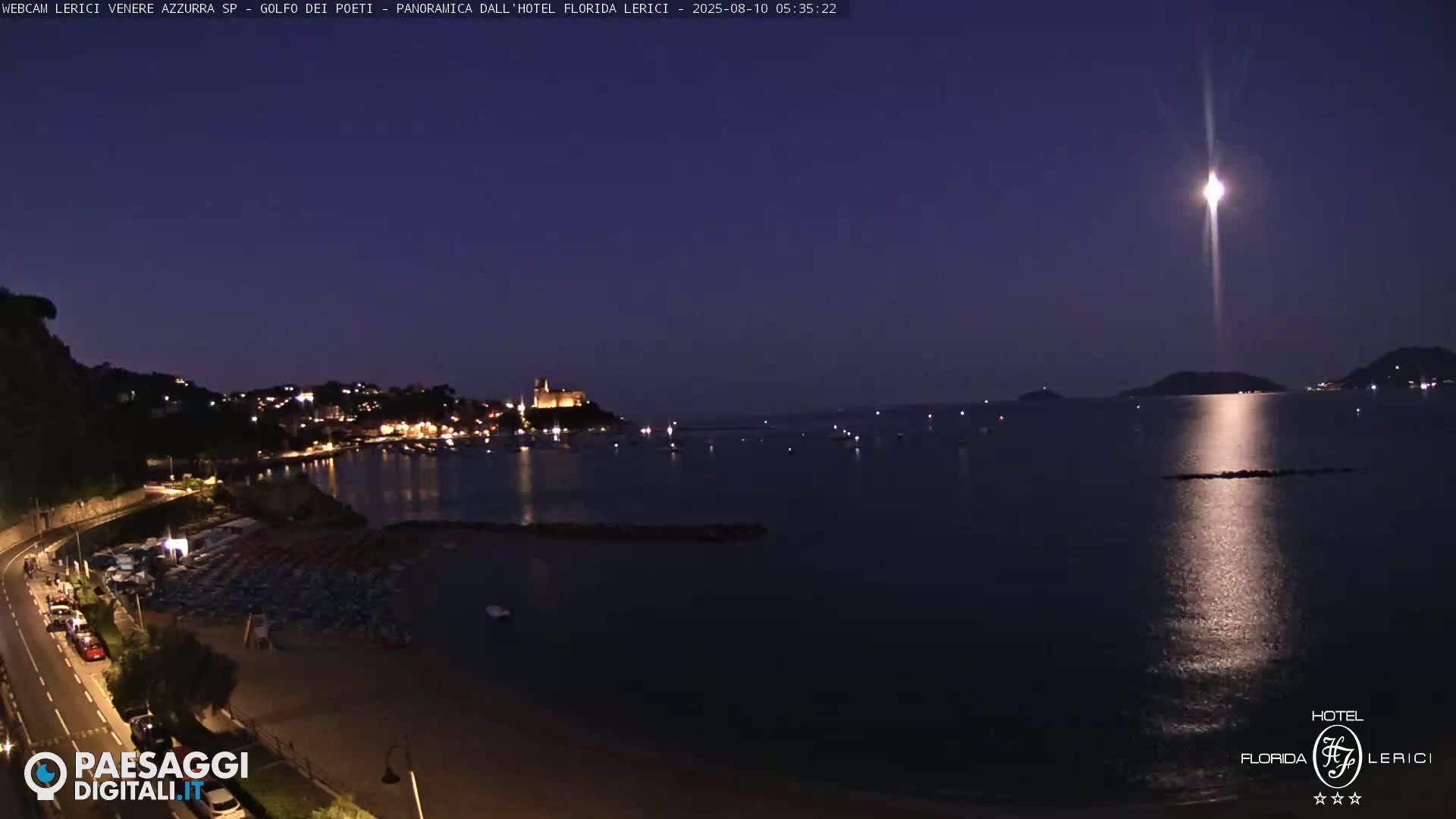  Lerici Venere Azzurra Beach Live Cam - La Spezia, Liguria, Italy