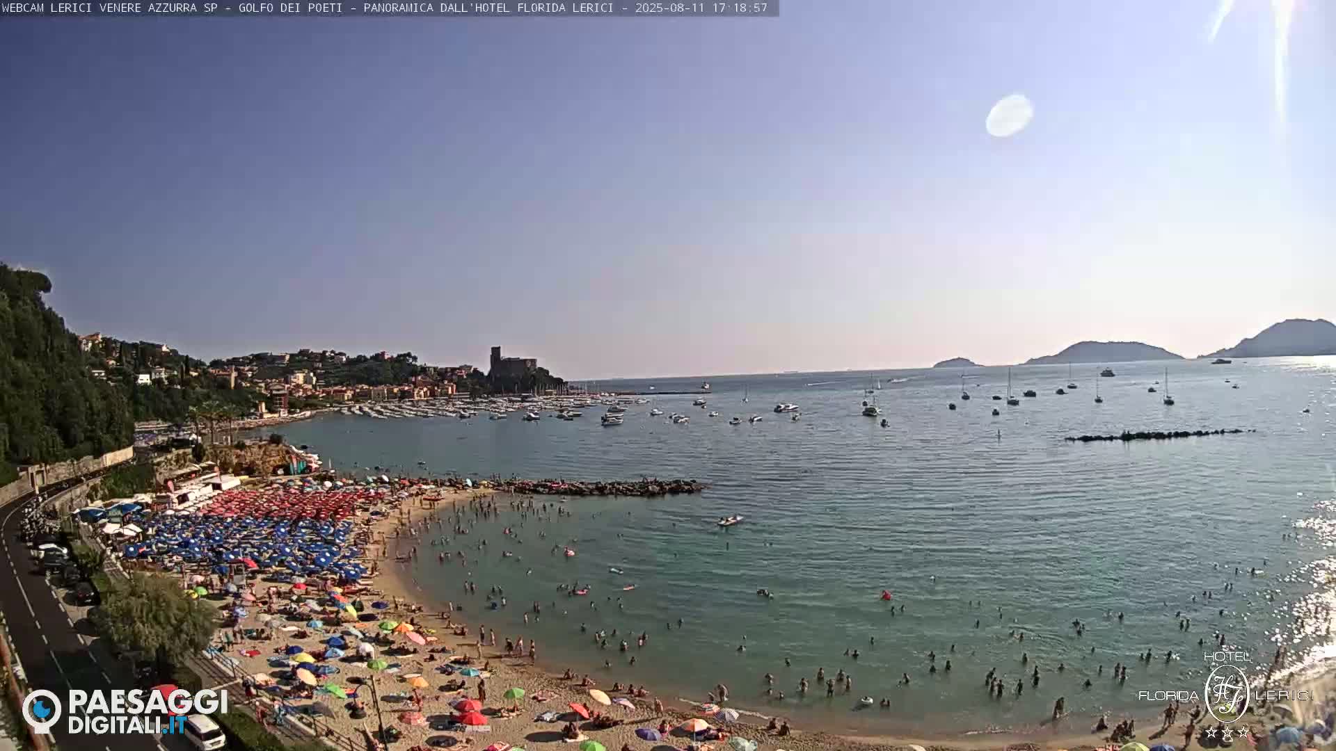  Lerici Venere Azzurra Beach Live Cam - La Spezia, Liguria, Italy