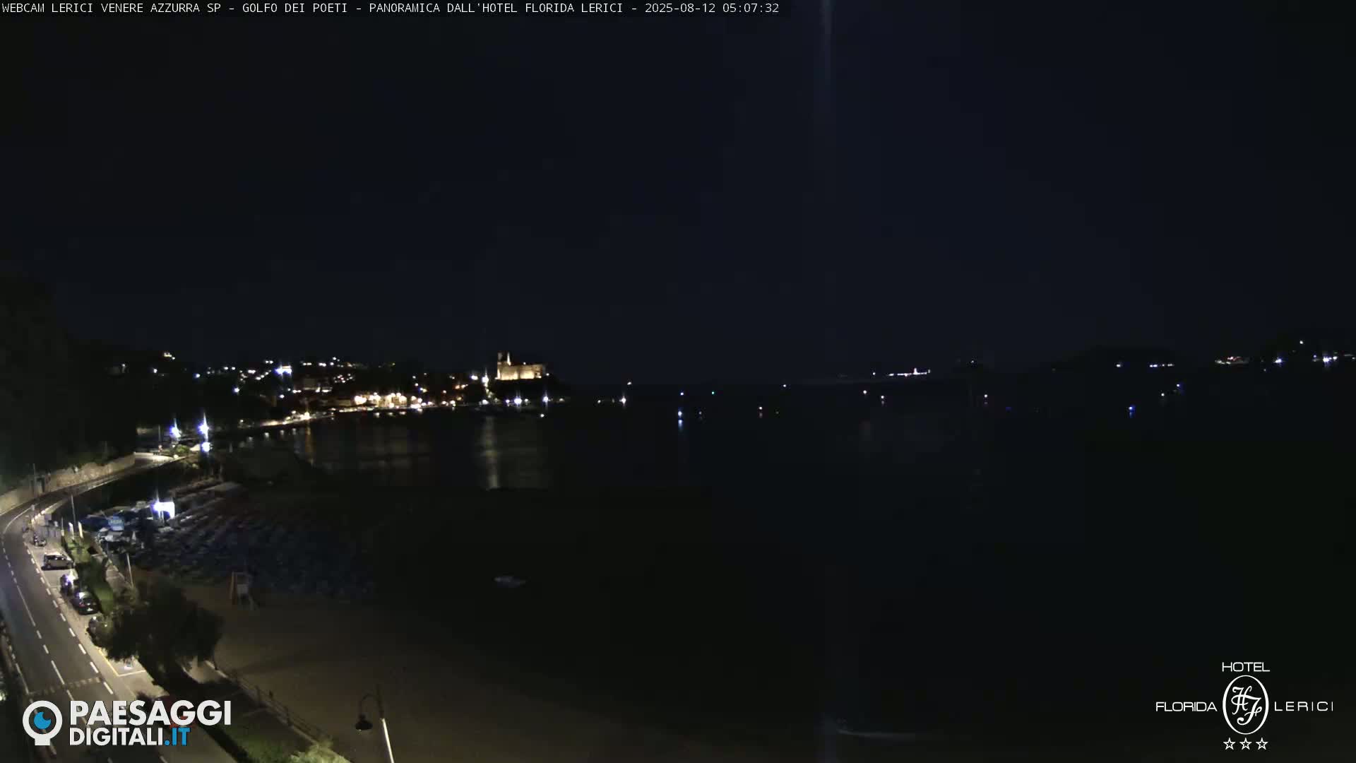  Lerici Venere Azzurra Beach Live Cam - La Spezia, Liguria, Italy